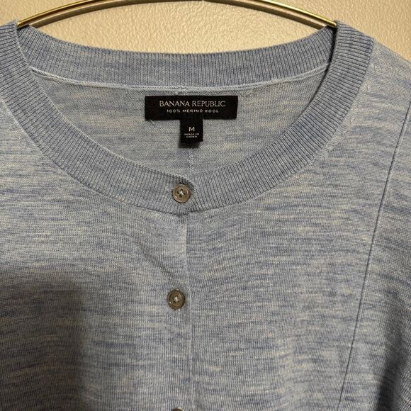 Banana Republic light blue 100% merino wool cardigan size medium - Picture 3 of 6